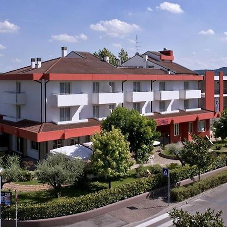 Hotel Lo Zodiaco Abano Terme Exterior foto