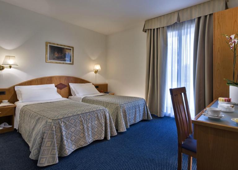 Hotel Lo Zodiaco Abano Terme Exterior foto